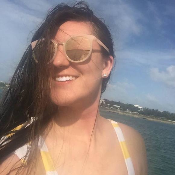 Meet your Posher, Jenny - Picture 1 of 1